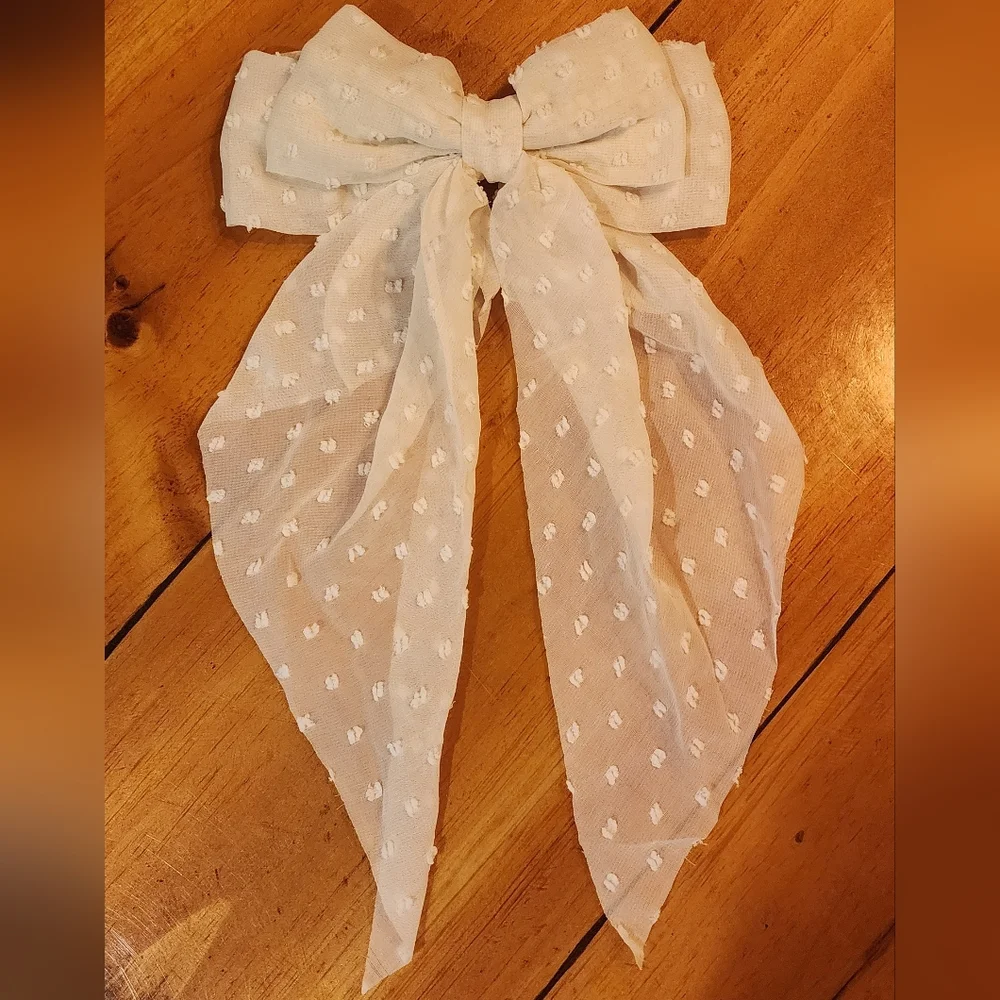 Elegant Pink and Cream Bow Hair Clips